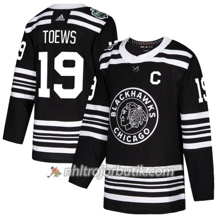 Män Ishockey Chicago Blackhawks Tröja Jonathan Toews 19 2019 Winter Classic Adidas Svart Authentic